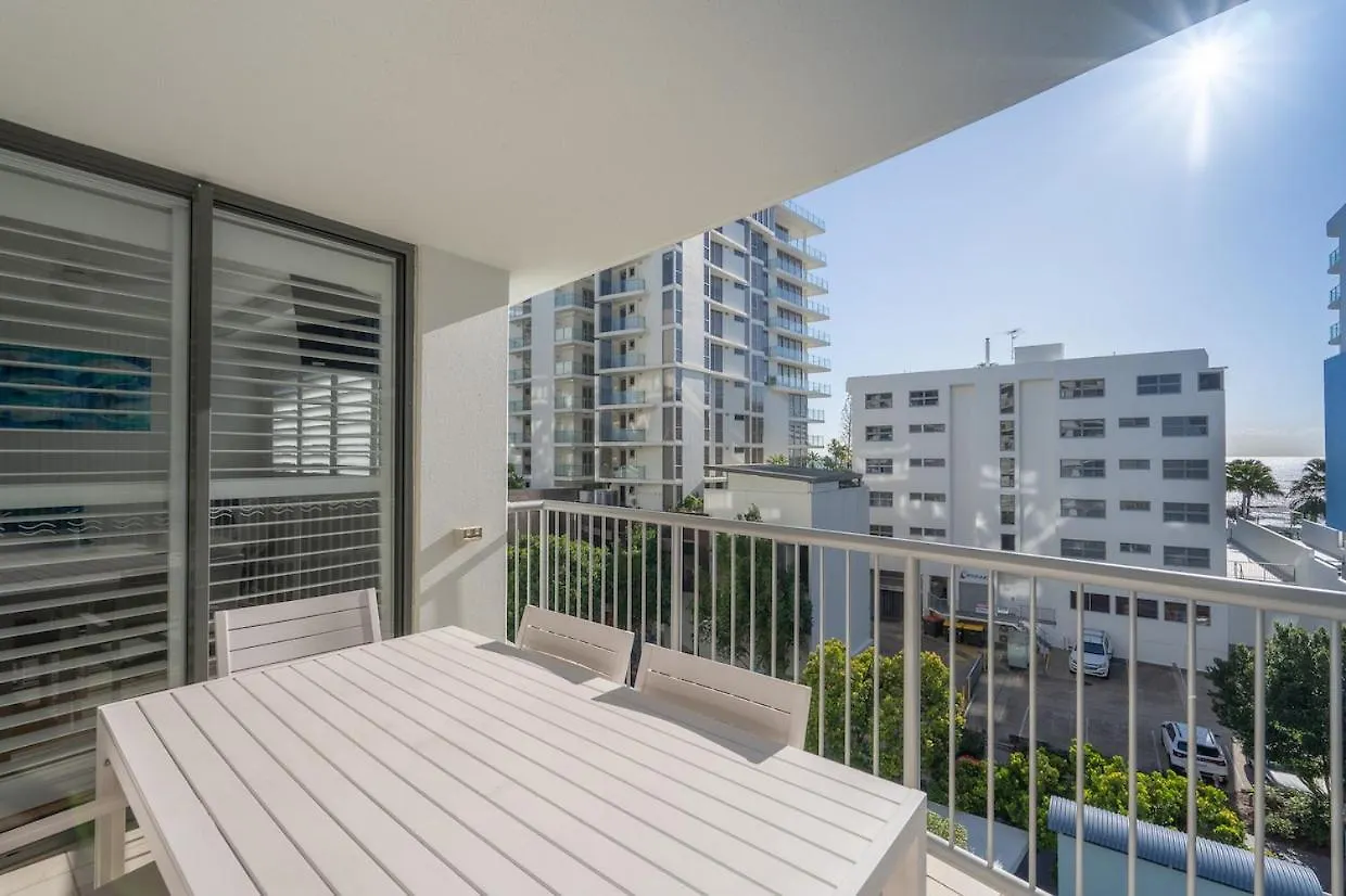 Seamark On First Mooloolaba 4*,  Australia