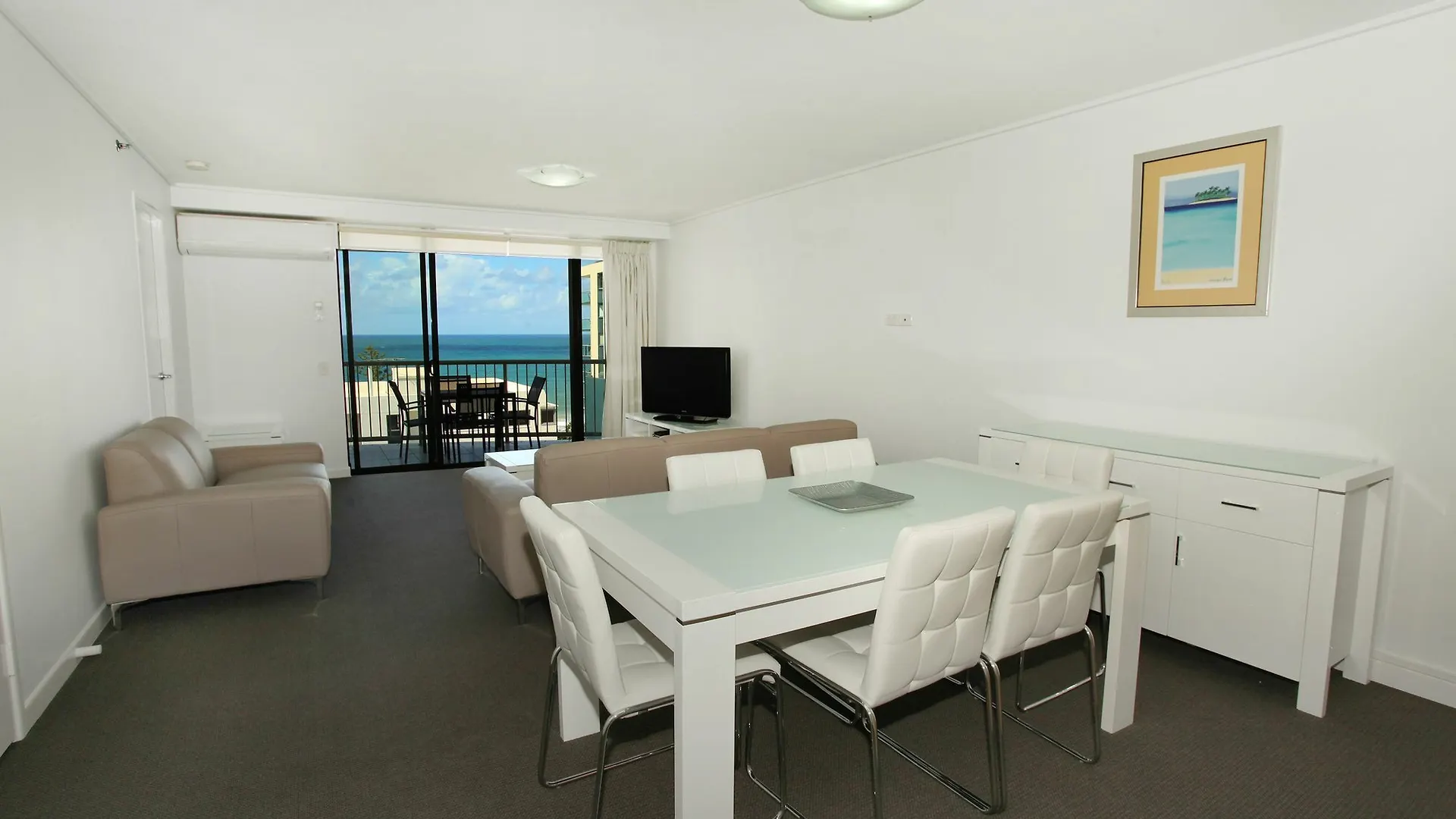 Seamark On First Mooloolaba Aparthotel